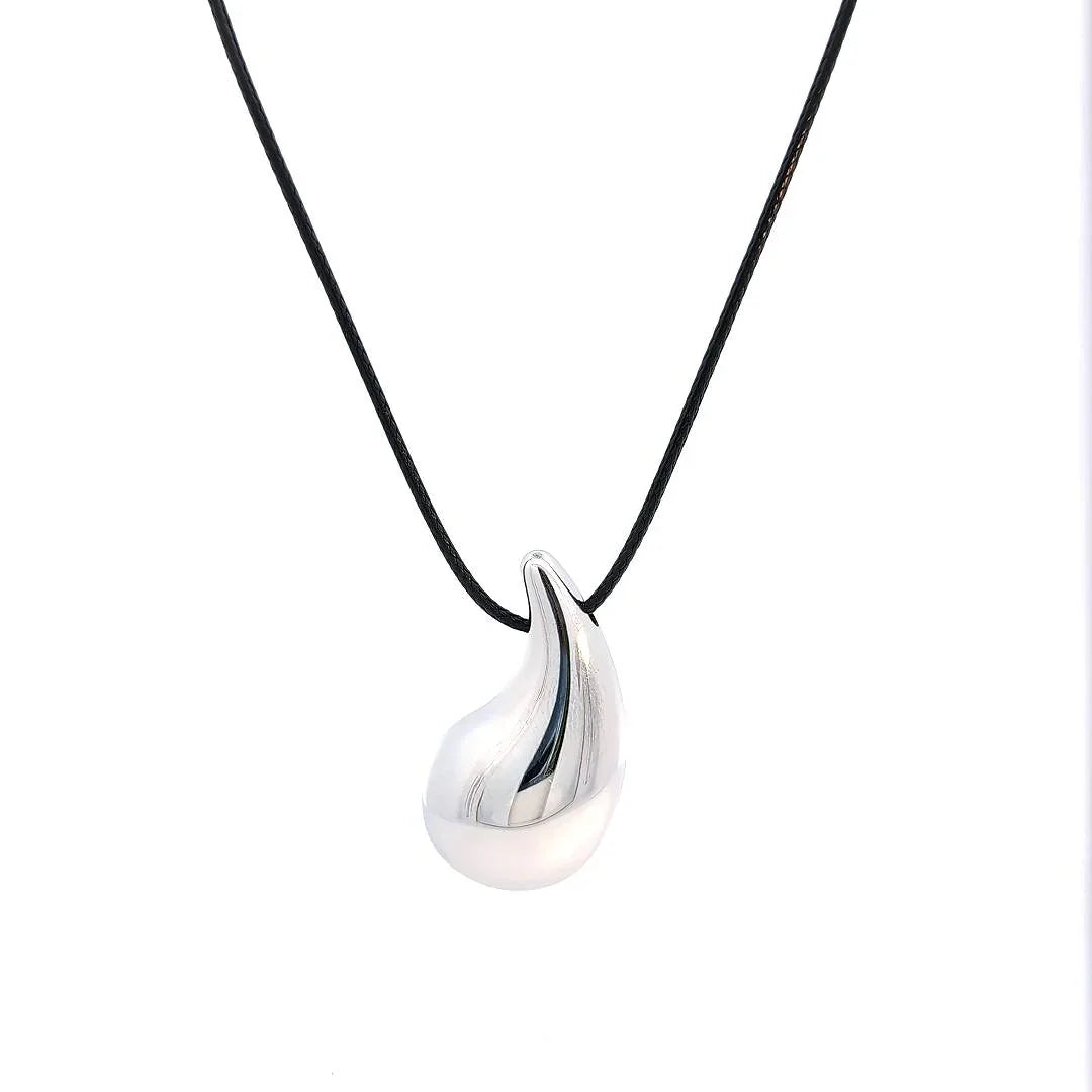 Zwart koord ketting met zilveren druppel