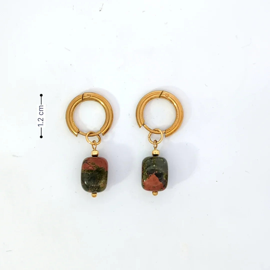 Gouden oorringetjes met navy green oranje natuursteen - Casa Jadel