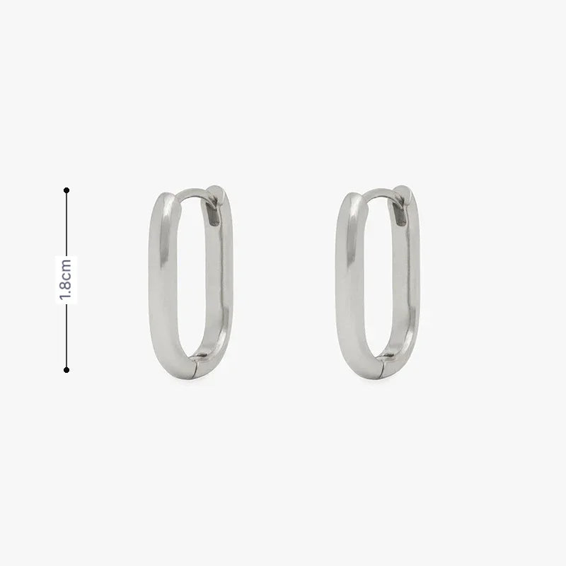 Zilveren langwerpig ovale oorring basic - M - Casa Jadel