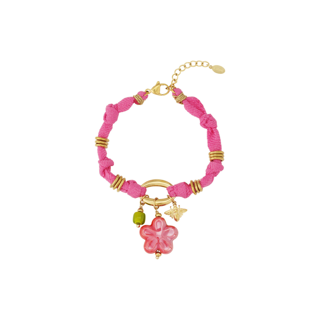 Roze armband van stof met roze bloem gouden bijtje en groene kraal