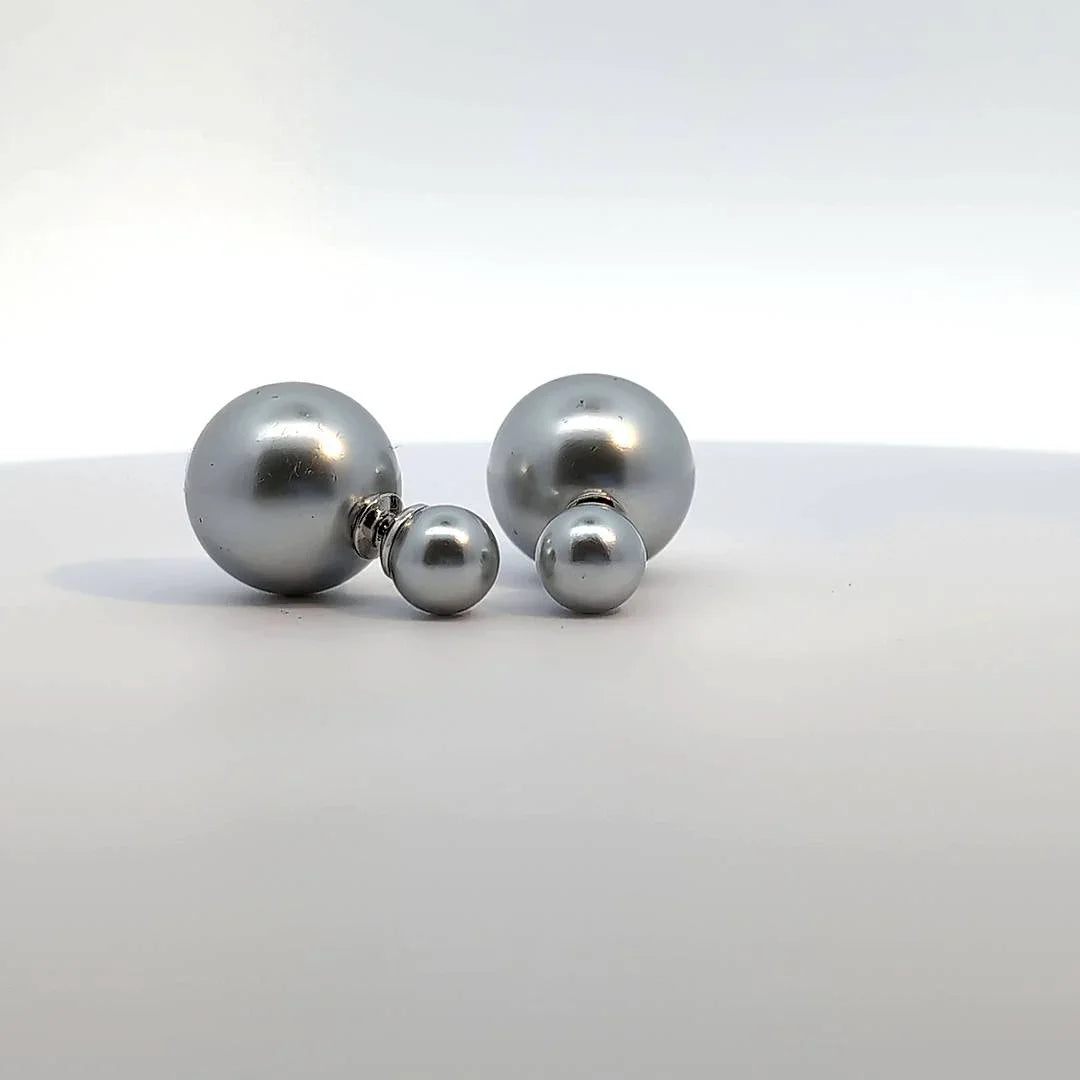 Oorknopjes grote grijze parelmoer bal en kleine parelmoer knop - Casa Jadel