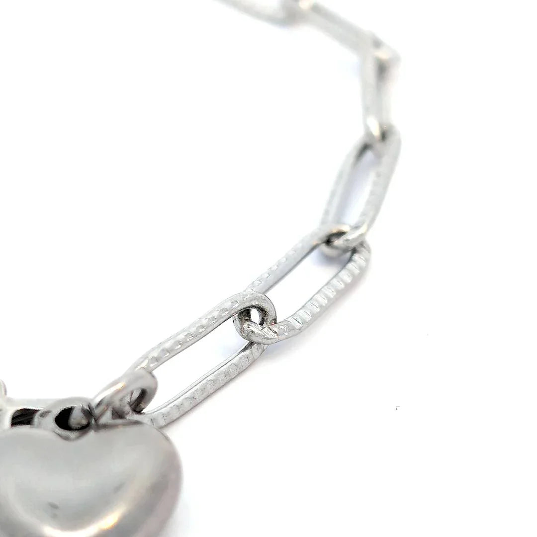 Schakel armband zilver met fijne ribbeltje met een hartjes bedel - Casa Jadel
