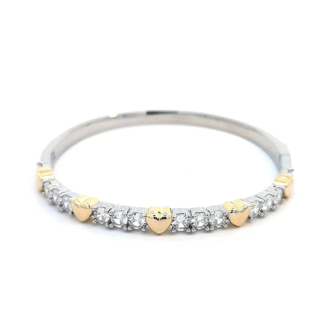 Bangle zilveren armband met goudkleurige hartjes en zirkonen - Casa Jadel