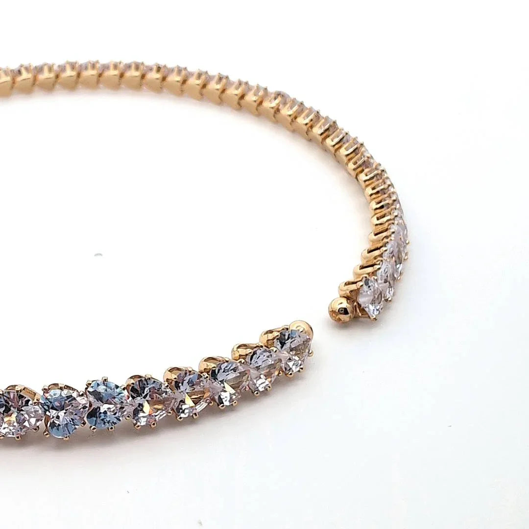 Choker gouden ketting met hartjes vormige kristallen rondom - Casa Jadel