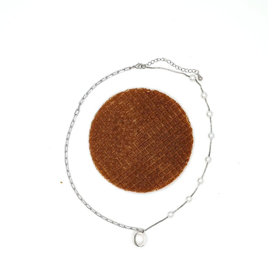 Combi zilveren ketting met fijne en grote schakels met parels en een parel hanger - Casa Jadel