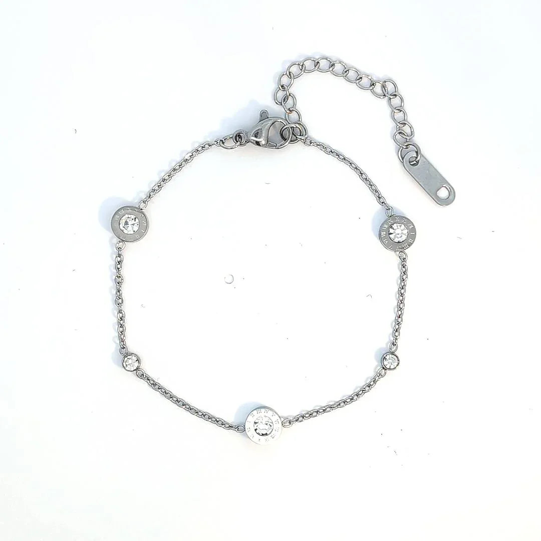 Fijne zilveren schakelarmband met 3 grote en 2 kleine kristallen - Casa Jadel