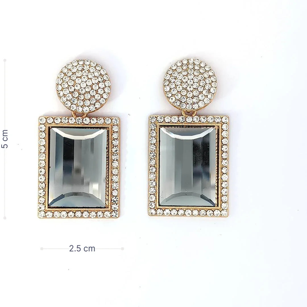 Oorknopjes met hanger een rond vlak en een spiegelde grijze rechthoek afgezet met strass - Casa Jadel