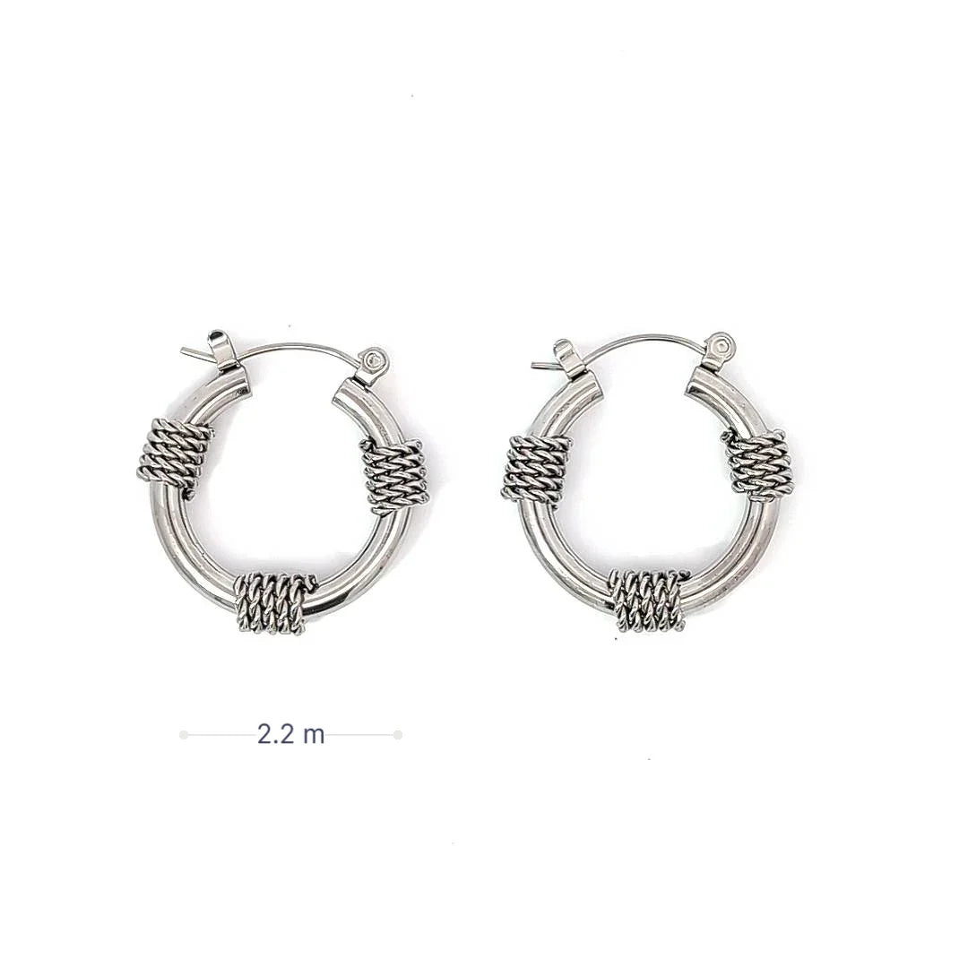 Zilveren oorringen met 3 keer twisted draad - Casa Jadel