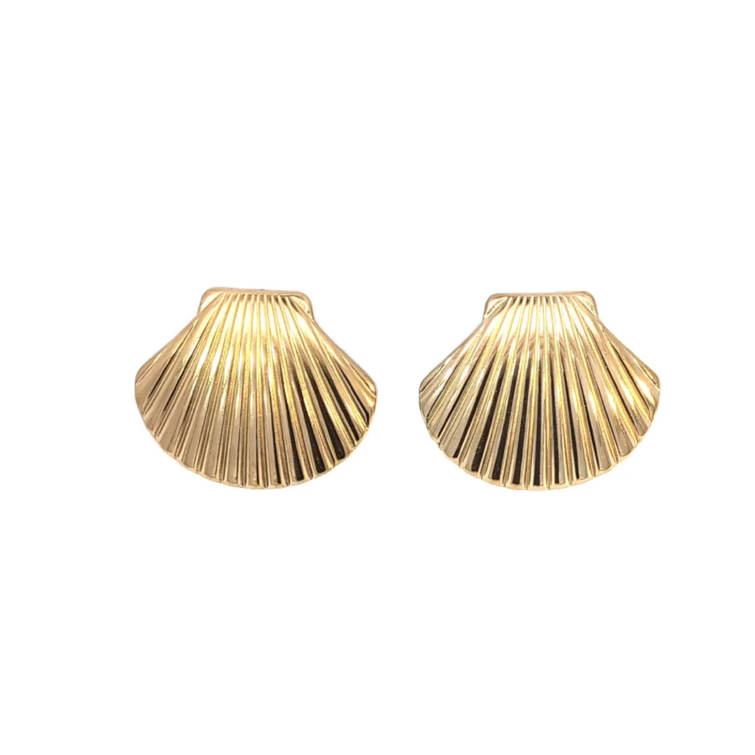 Gouden statement schelpen oorknopje - Casa Jadel