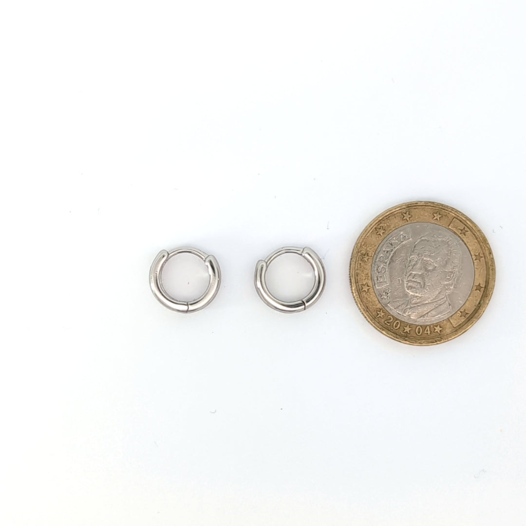 Zilveren mini oorringetjes