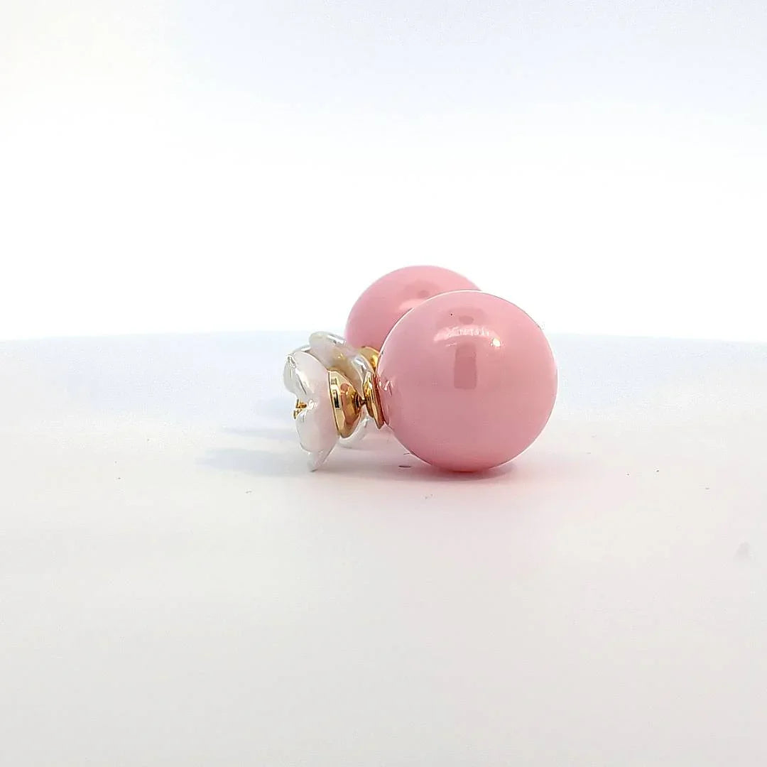 Oorknopjes roze parelmoer bal met wit parelmoer bloemetje - Casa Jadel