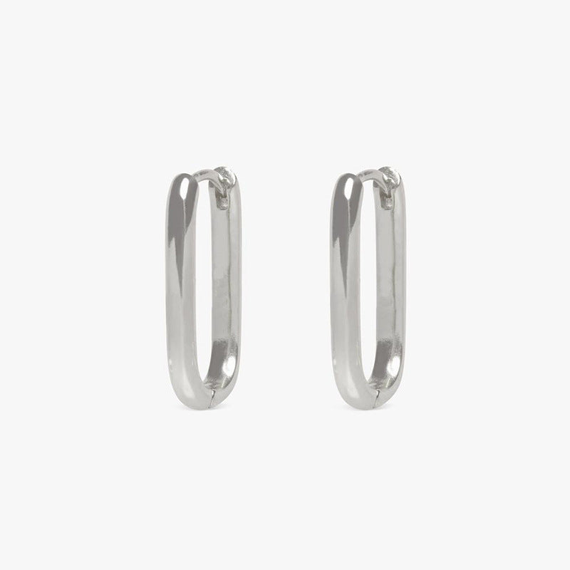 Zilveren langwerpig ovale oorring basic - L