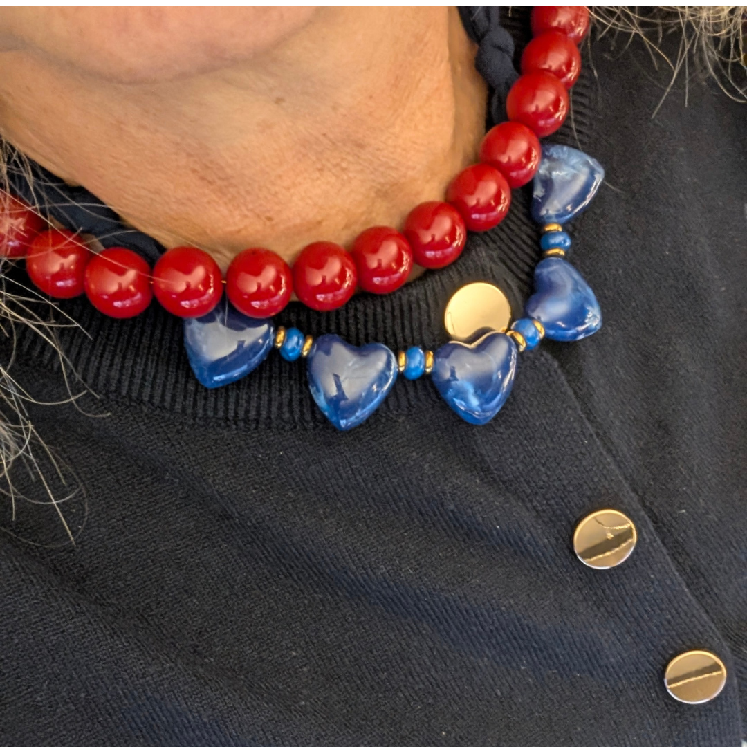 Grote rode hartjes kralen ketting