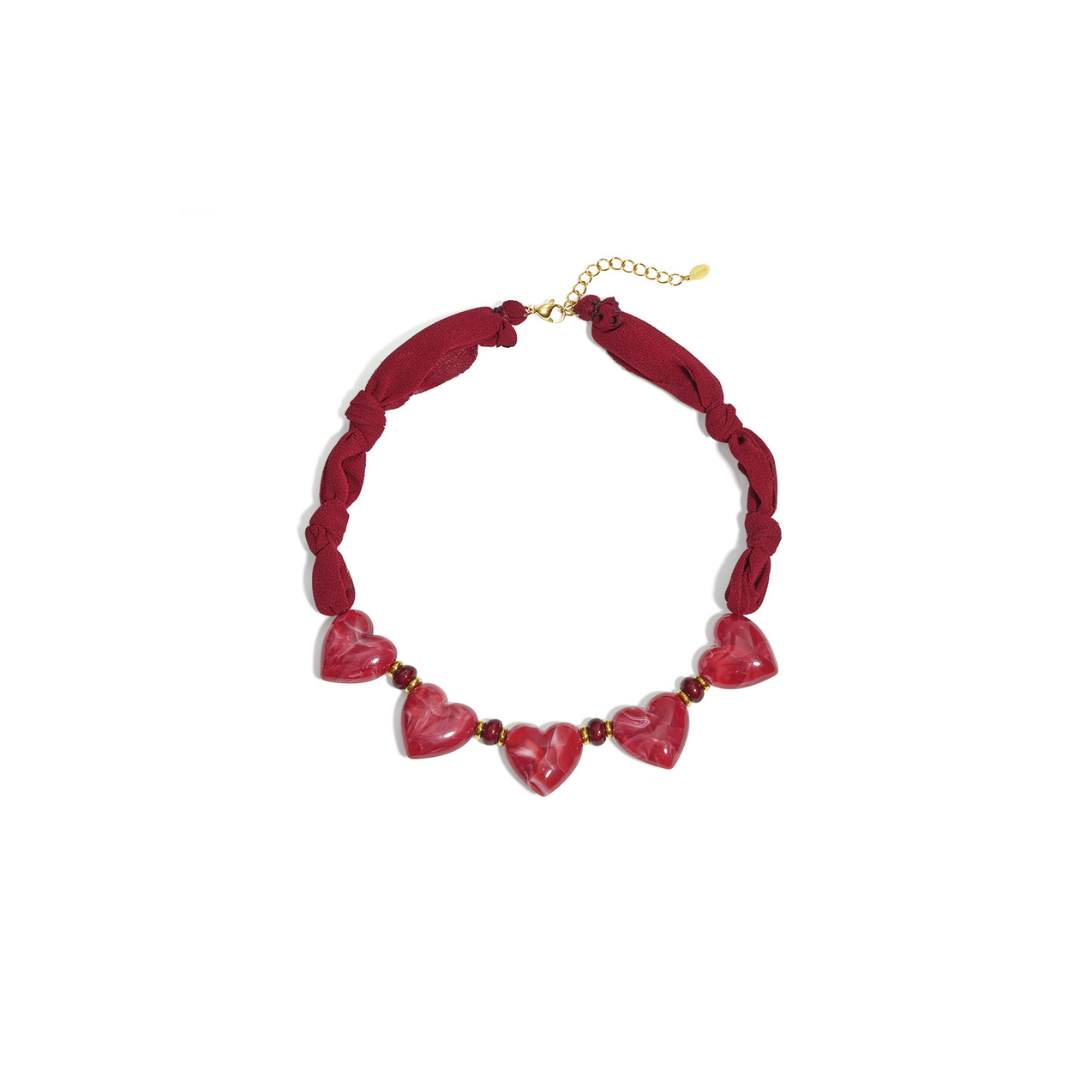Grote rode hartjes kralen ketting