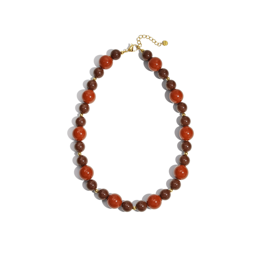 Grote en kleine bruine kralen ketting