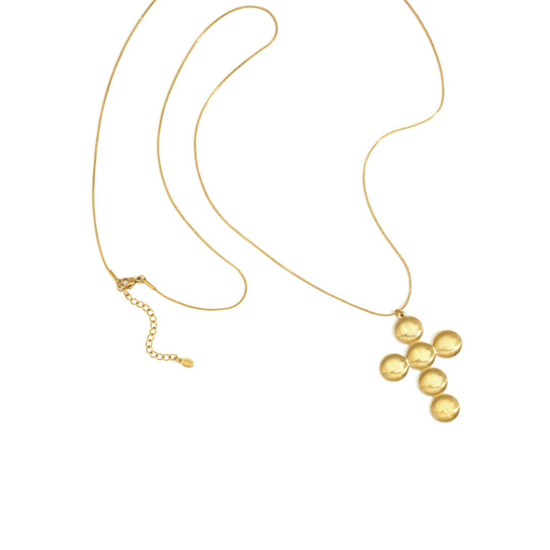 Lange ketting met statement kruis