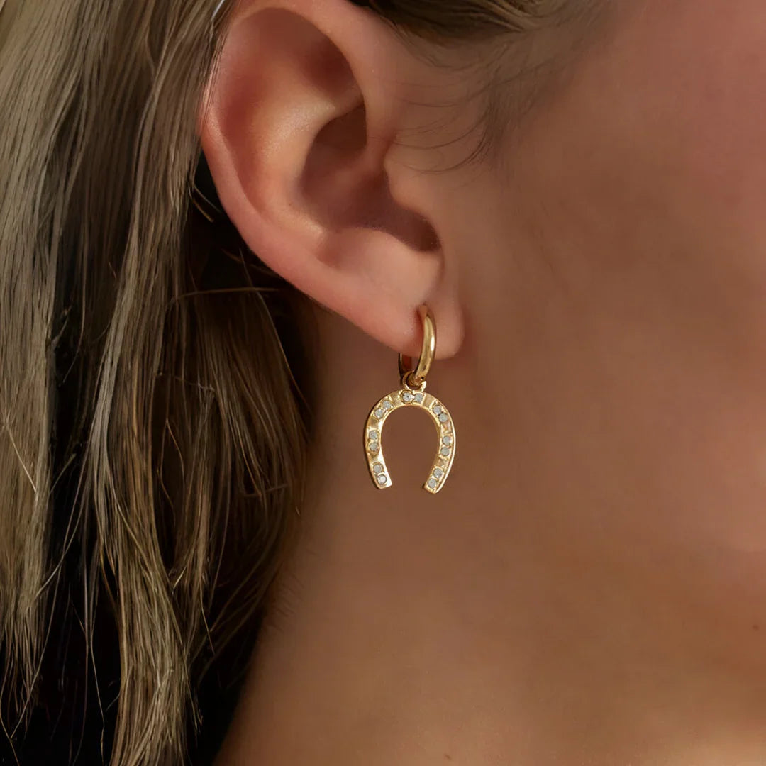 Gouden oorringetjes met hoefijzer met strass - Casa Jadel