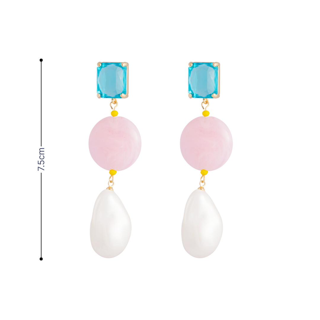 Roze-blauwe oorhangers met facetgeslepen diamantje en barok parel. Afmetingen