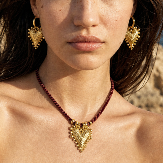 Burgundy gedraaide rope ketting met statement bolletjes hart
