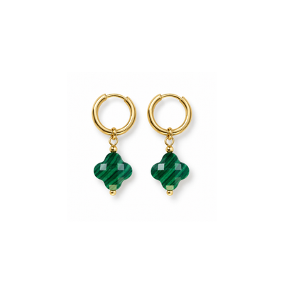Gouden oorringetjes met Malachiet natuursteen facet clover