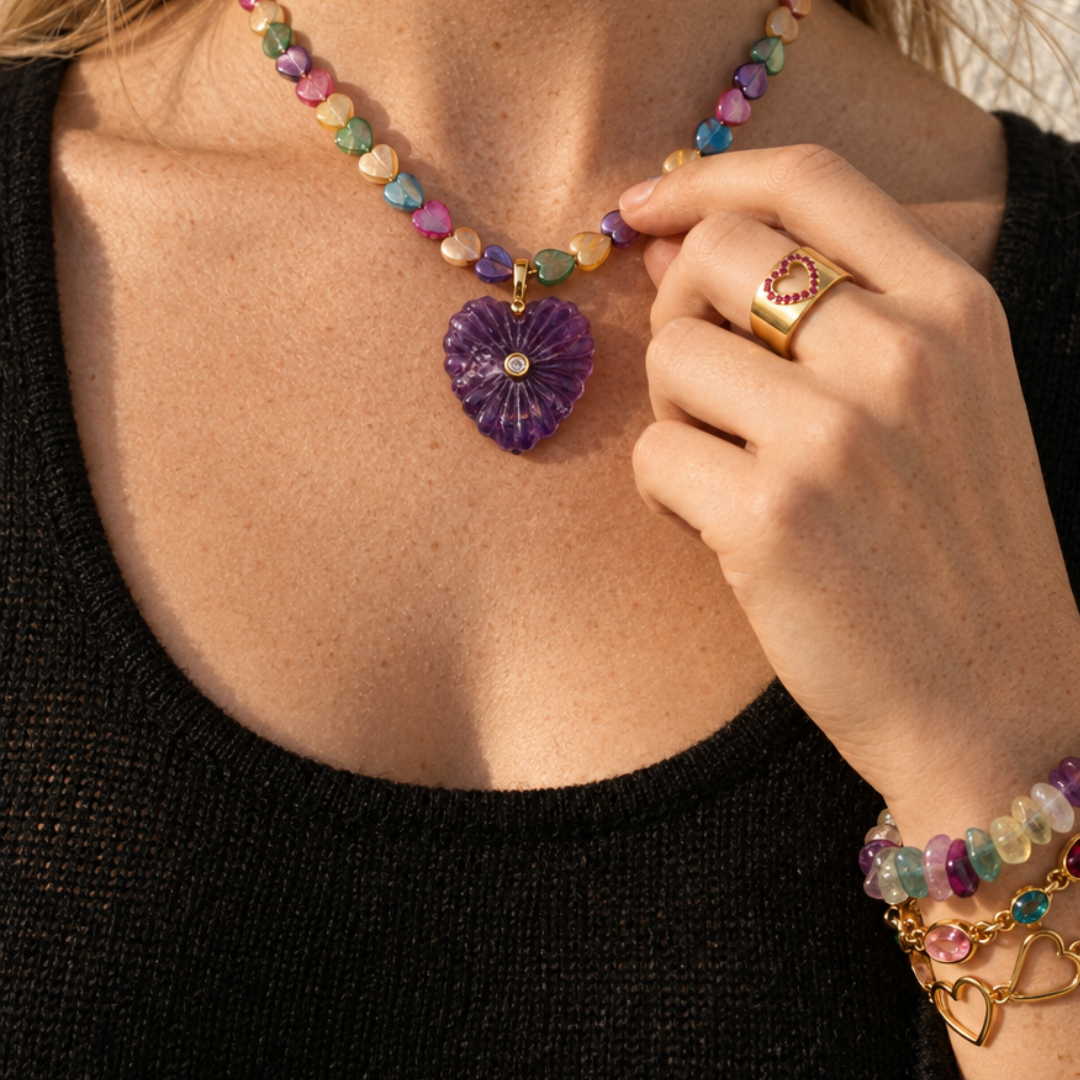 Gekleurde metallic hartjes kralenketting