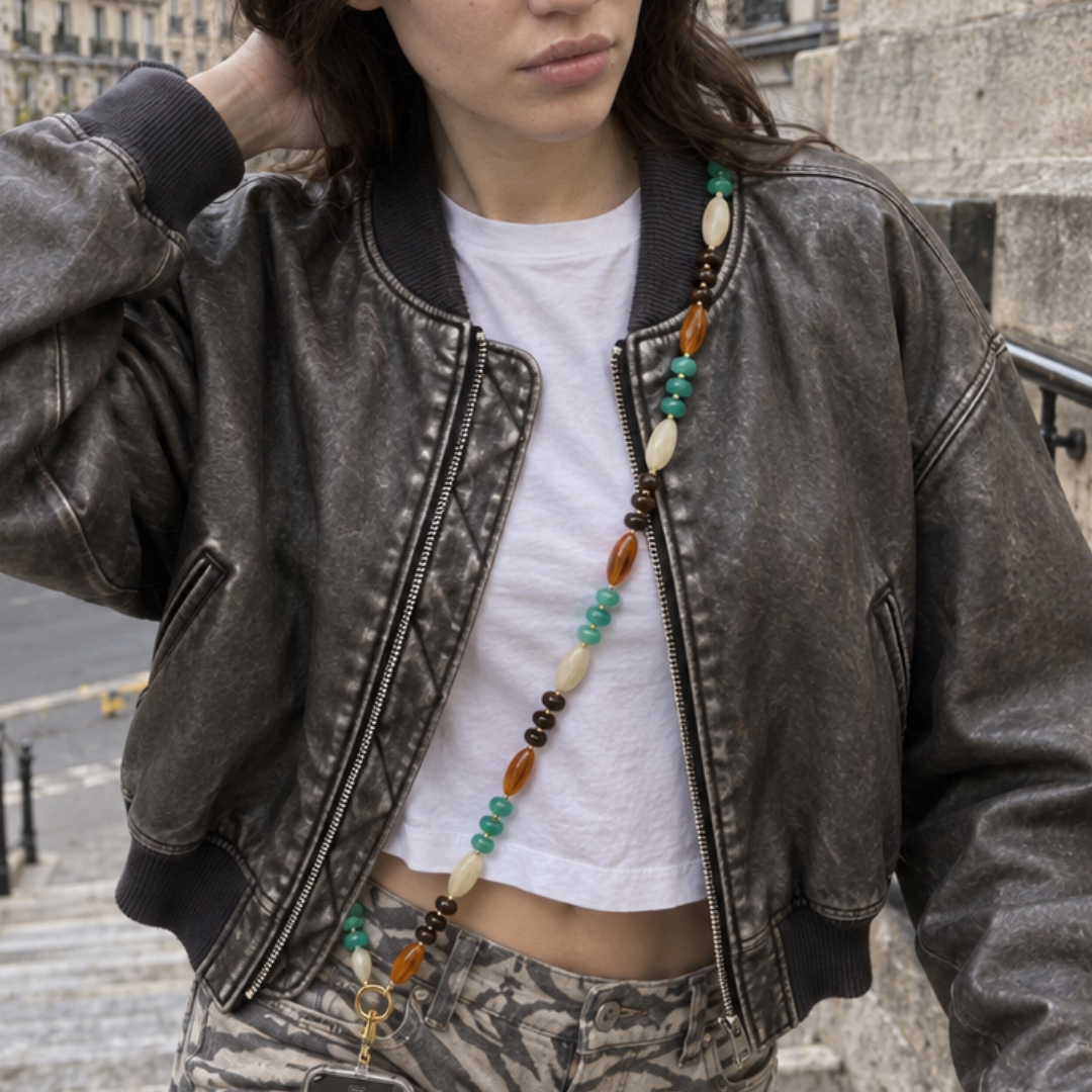 Lange kralenketting met groene en amberkleurige kralen, streetstyle look - Casa Jadel