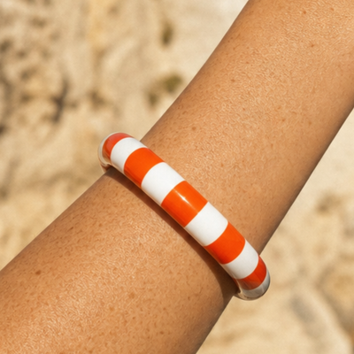 Oranje-witte gestreepte bangle armband Candy