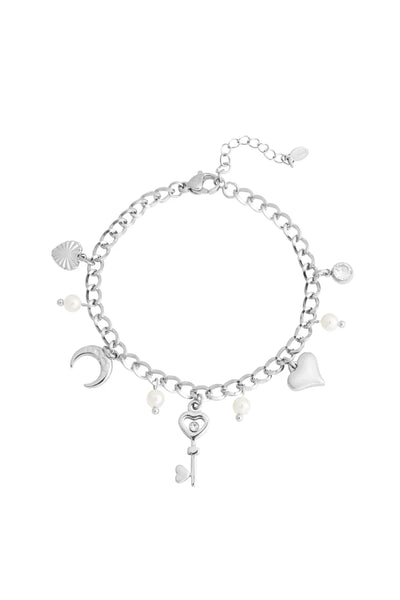 Zilveren bedel armbandje met parel kraaltjes hartjes maan sleuteltje