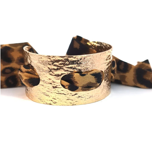 Armband goud breed met panterprint lint
