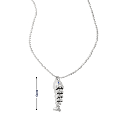 Lange zilveren bolletjes ketting met vis bedel