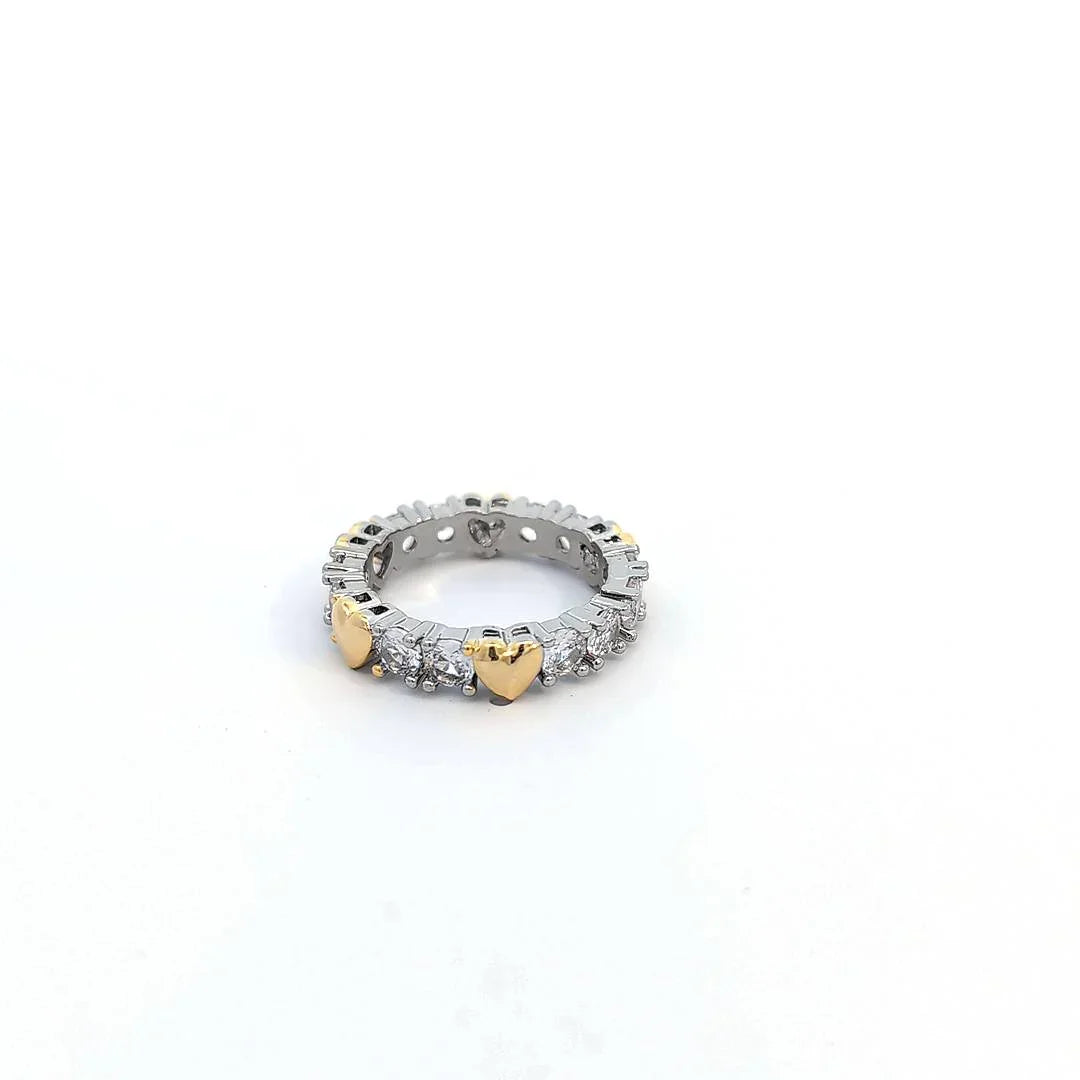 Ring met goudkleurige hartjes en zirkonen - Casa Jadel