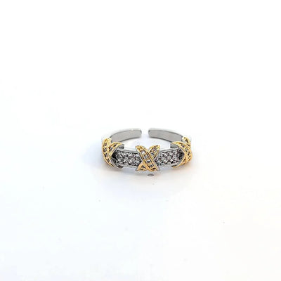 Ring met goud kleurige kruisjes afgezet met strass