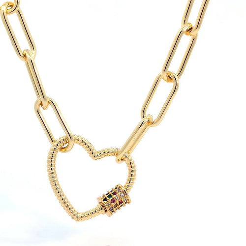 Gouden ketting met grote schakel en hart bedel met gekleurde draai sluiting van zirkonen