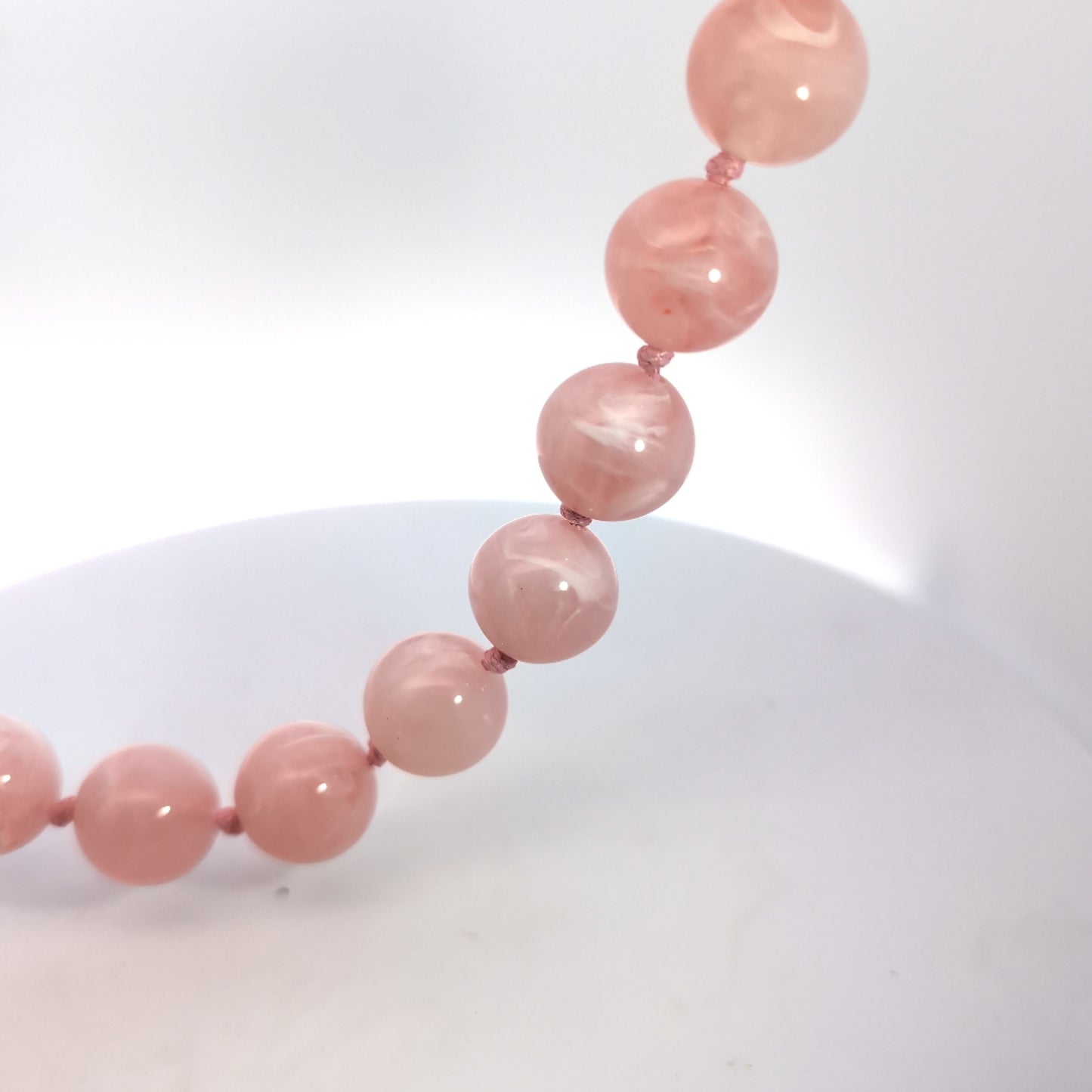 Roze gemarmerde grote kralen ketting