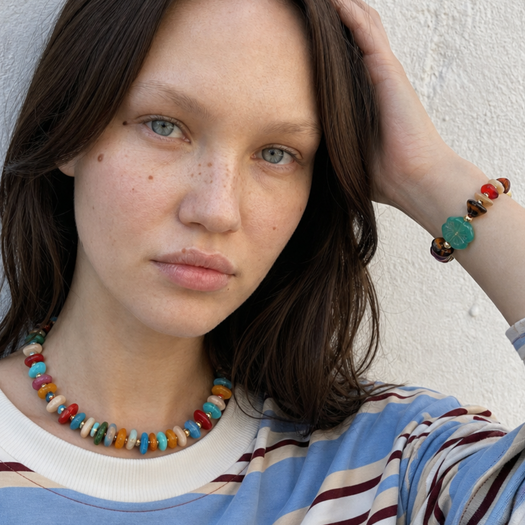Mixed splitkralen met klaver set - veelkleurige ketting en armband met klaverbedeltje | Casa Jadel