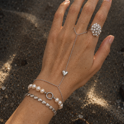 Zilveren handchain parels en hartjes set | handchain, armbanden en ring