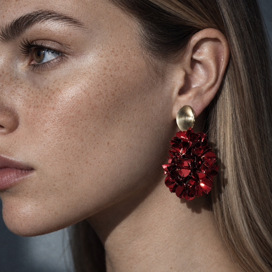 Burgundy bloemen bohemian statement oorbellen met goud