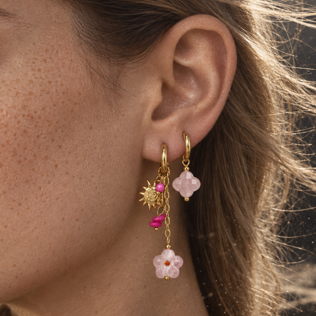 Gouden oorringetjes zonnetje roze bloemetje