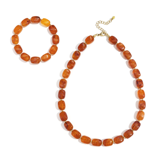 Amberkleurige kralenset – ketting & armband met glanzende rechthoekige kralen – Casa Jadel