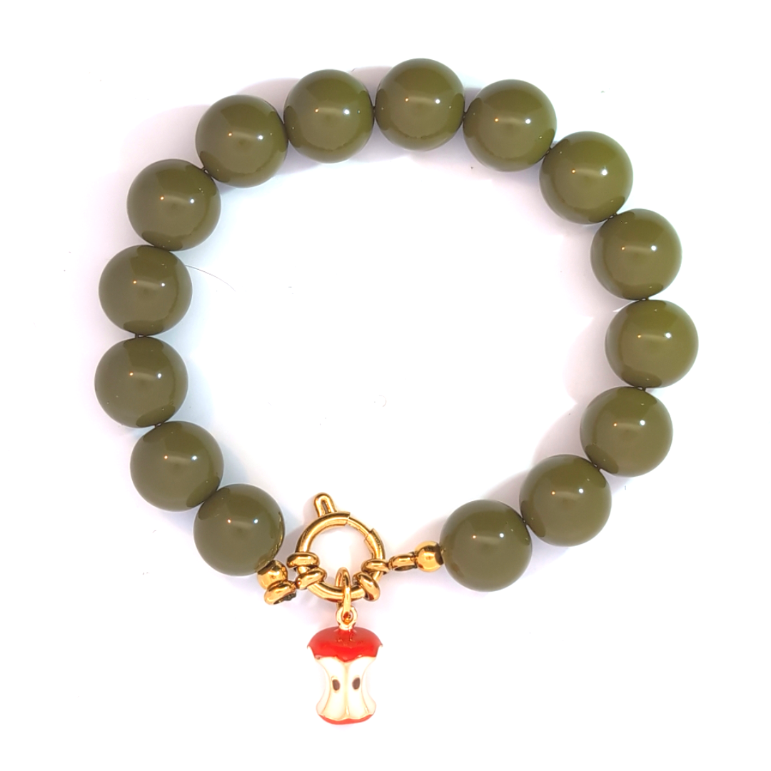 Appel klokhuis bedel gecombineerd met kralenarmband