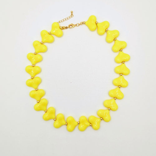 Gele hartjes kralenketting