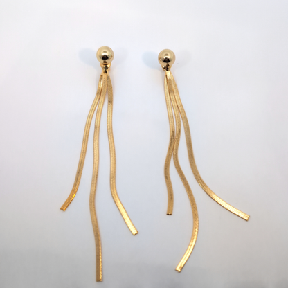 Gouden oorknopjes met franjes