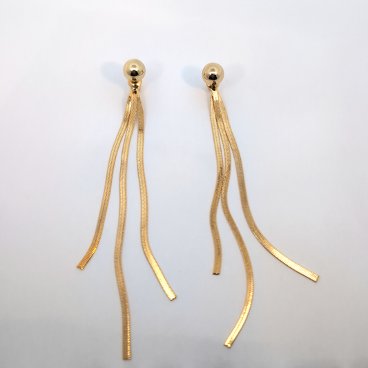 Gouden oorknopjes met franjes