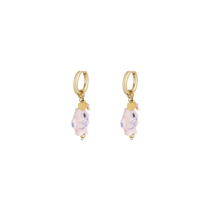 Gouden oorringetjes met roze vis kraaltjes en hartje - Casa Jadel