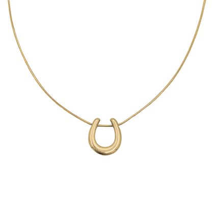 Gouden ketting met minimalistisch hoefijzer - gouden omega ketting met glad hoefijzer hanger - Casa Jadel