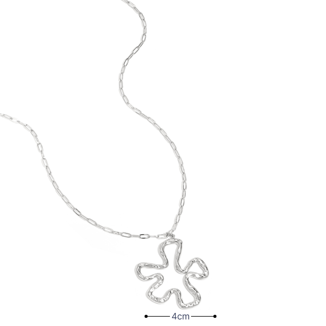 Lange zilverkleurige ketting met bloem hanger van Casa Jadel met maat