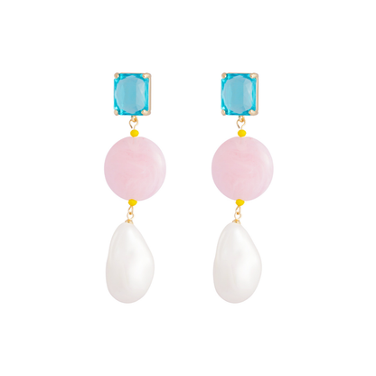 Roze-blauwe oorhangers met facetgeslepen diamantje en barok parel