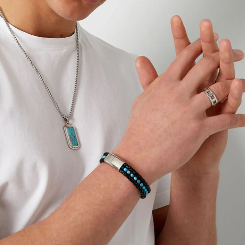 Armband heren gevlochten met turquoise kralen.