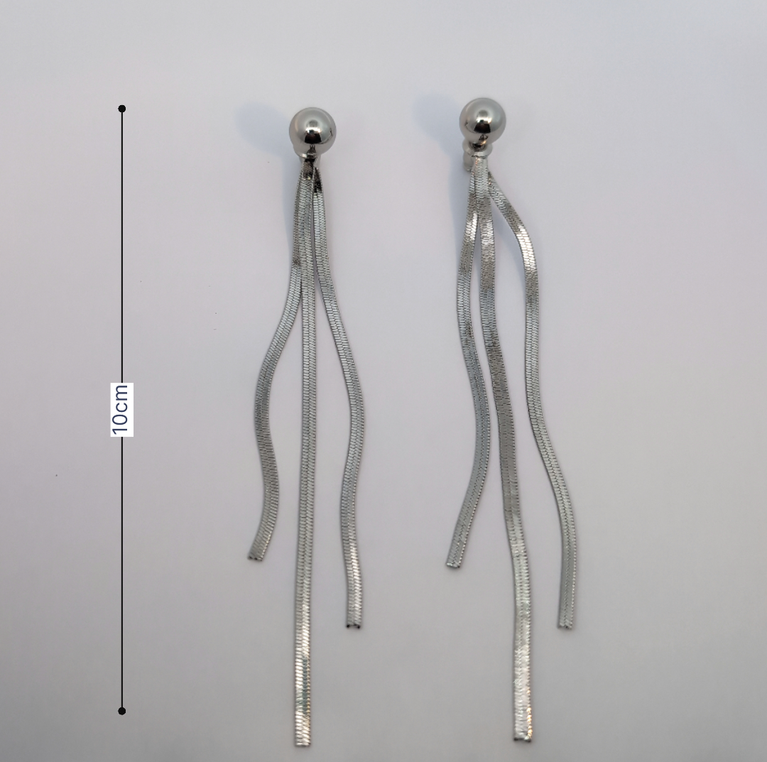 Zilveren oorknopjes met franjes 10cm