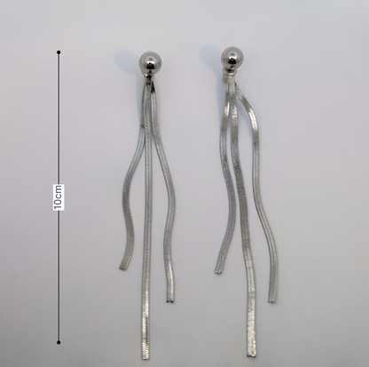 Zilveren oorknopjes met franjes 10cm